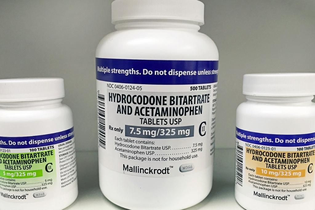 Hydrocodone bitartrate and acetaminophen